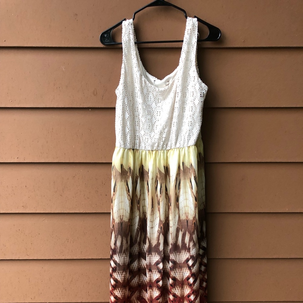 Sleeveless maxi dress